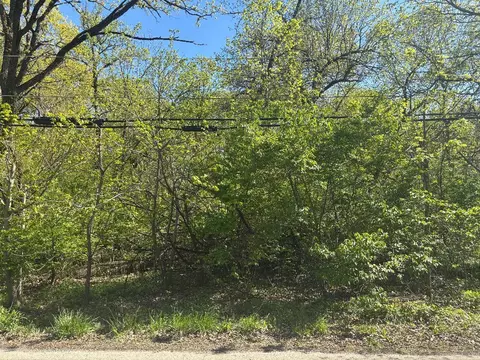 109 Picton Rd, Roselle, IL 60172