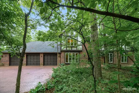42 W325 Jens Jensen Ln, Saint Charles, IL 60175