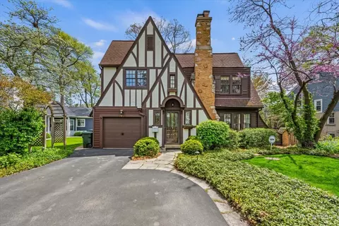 705 Hunter Rd, Glenview, IL 60025