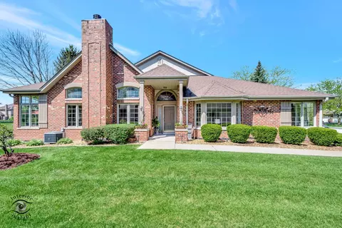 21431 Settlers Pond Dr, Frankfort, IL 60423