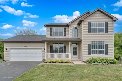 933 Nicholas Dr, Genoa, IL 60135