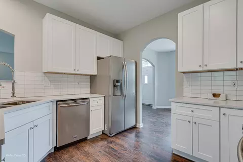 933 Nicholas Dr, Genoa, IL 60135 photo 7