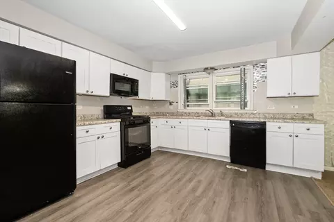 Kitchen - 14908 Dearborn St, Dolton, IL 60419 photo 2 of 2