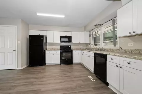 Kitchen - 14908 Dearborn St, Dolton, IL 60419 photo 1 of 2