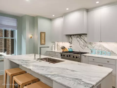 Kitchen - 20 E Cedar St #2D, Chicago, IL 60611 photo 3 of 7