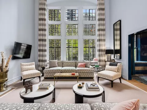 Living - 20 E Cedar St #2D, Chicago, IL 60611 photo 3 of 7