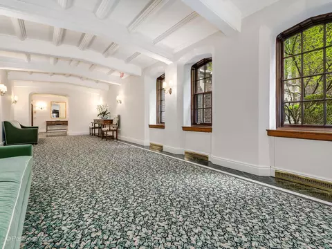 Entry Way - 20 E Cedar St #2D, Chicago, IL 60611 photo 2 of 2