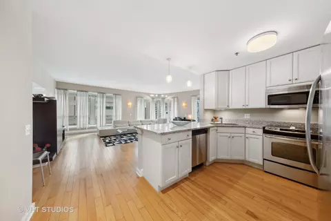 Kitchen - 57 E Delaware Pl #2001, Chicago, IL 60611 photo 1 of 2