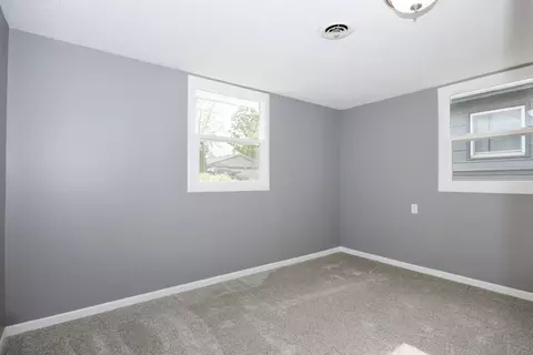 303 N Woodlawn St, Downs, IL 61736 photo 13