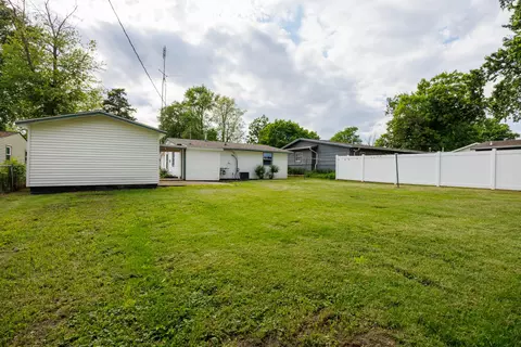 303 N Woodlawn St, Downs, IL 61736 photo 29