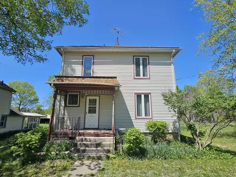 941 W Perry St, Belvidere, IL 61008