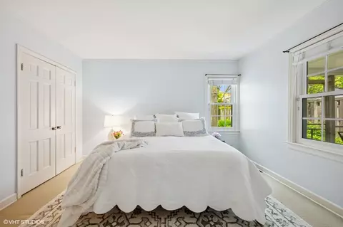 Bedroom - 836 E Glenwood Rd, Glenview, IL 60025 photo 1 of 4