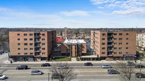 7904 W North Ave #405E, Elmwood Park, IL 60707