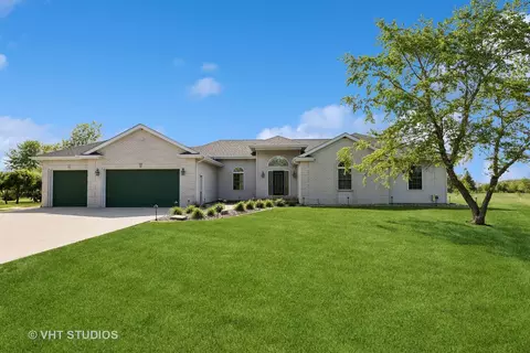 23803 E 3100 North Rd, Dwight, IL 60420