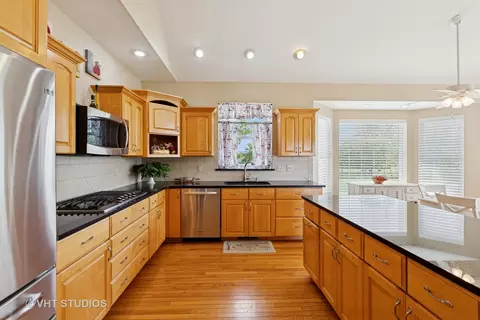 Kitchen - 23803 E 3100 North Rd, Dwight, IL 60420 photo 2 of 5