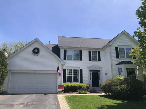 176 Renaux Blvd, Saint Charles, IL 60175
