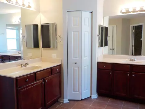 180 Primrose Ln, Bartlett, IL 60103 photo 32