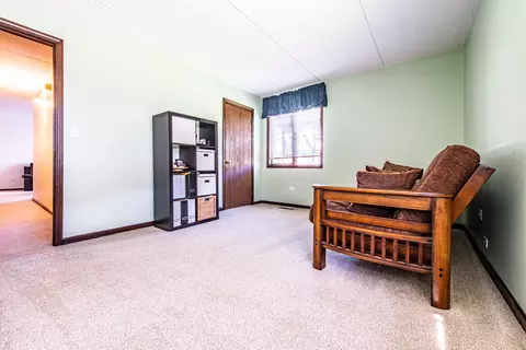 Bedroom - 6157 Willowhill Rd #A, Willowbrook, IL 60527 photo 3 of 8