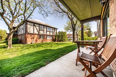 Exterior - 6157 Willowhill Rd #A, Willowbrook, IL 60527 photo 3 of 7