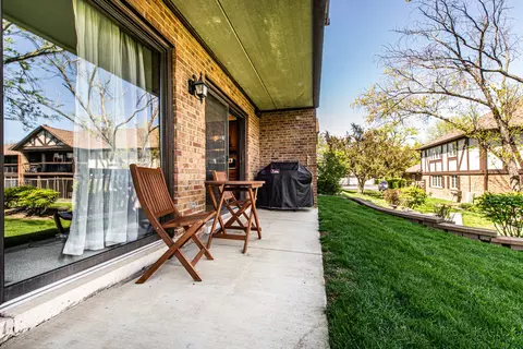 Exterior - 6157 Willowhill Rd #A, Willowbrook, IL 60527 photo 4 of 7