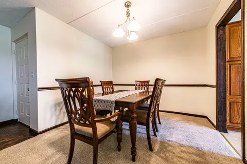 Dining - 6157 Willowhill Rd #A, Willowbrook, IL 60527 photo 2 of 2