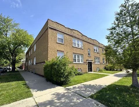 5458 W Grace St #2, Chicago, IL 60641
