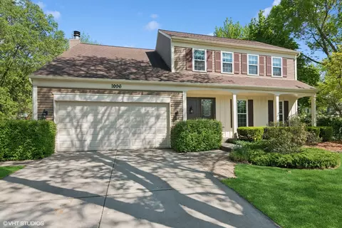 1096 Gunsmoke Ct, Carol Stream, IL 60188