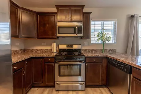 Kitchen - 1770 Ruby Dr #1770, Pingree Grove, IL 60140 photo 1 of 1