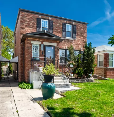 3931 N Panama Ave, Chicago, IL 60634