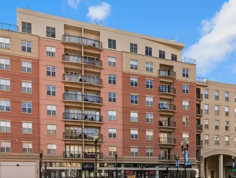 50 S Grove Ave #510, Elgin, IL 60120