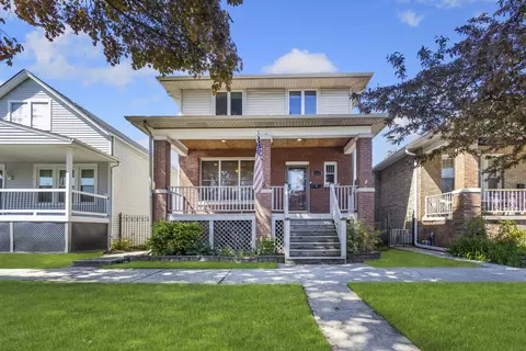 5028 W Byron St, Chicago, IL 60641