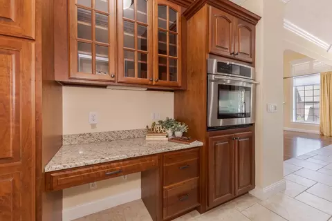 Kitchen - 2508 Piney Run, Bloomington, IL 61705 photo 2 of 6