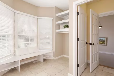 Entry Way - 2508 Piney Run, Bloomington, IL 61705 photo 1 of 2