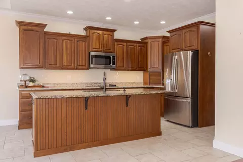 Kitchen - 2508 Piney Run, Bloomington, IL 61705 photo 3 of 6