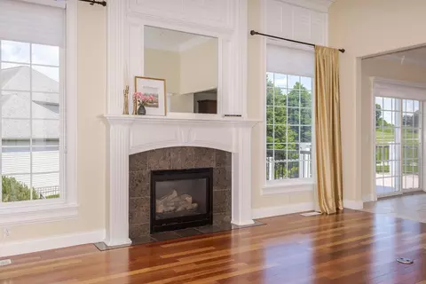Living - 2508 Piney Run, Bloomington, IL 61705 photo 6 of 11