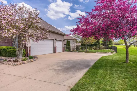 Exterior - 2508 Piney Run, Bloomington, IL 61705 photo 3 of 4