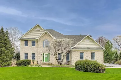 3 N479 Curling Pond Ct, Campton Hills, IL 60119