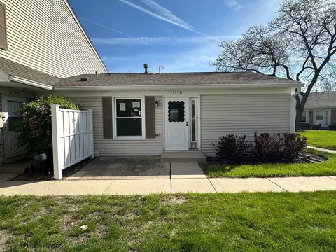 1118 Hampton Hbr #1118, Schaumburg, IL 60193