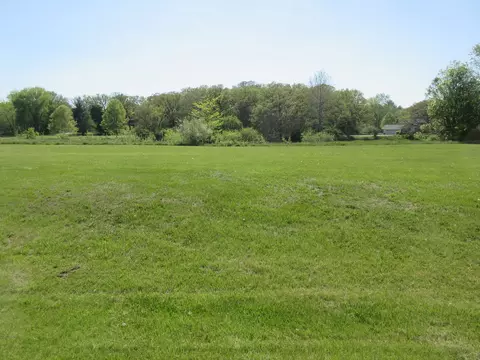 201 Oak Ln, Dixon, IL 61021 photo 1