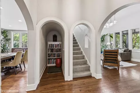 Entry Way - 146 Gale Ave, River Forest, IL 60305 photo 1 of 1