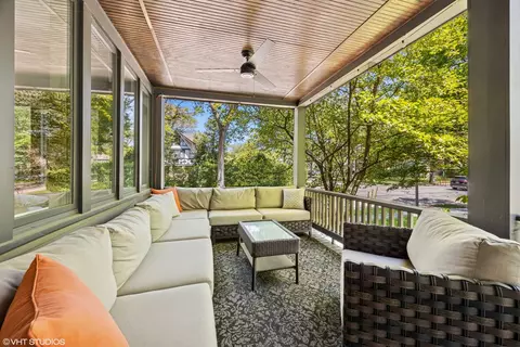 Exterior - 146 Gale Ave, River Forest, IL 60305 photo 3 of 14
