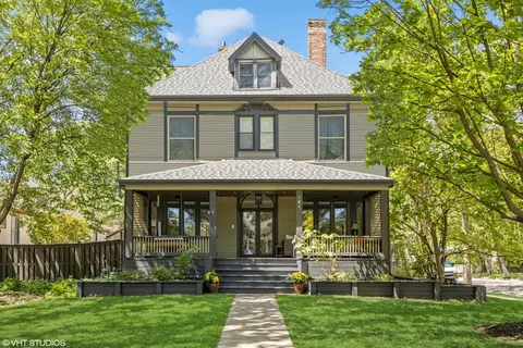 146 Gale Ave, River Forest, IL 60305
