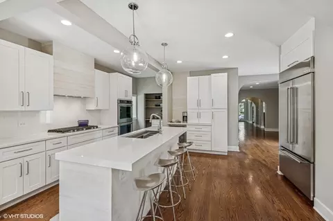 Kitchen - 146 Gale Ave, River Forest, IL 60305 photo 1 of 7