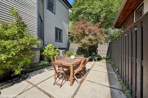 Exterior - 146 Gale Ave, River Forest, IL 60305 photo 7 of 14