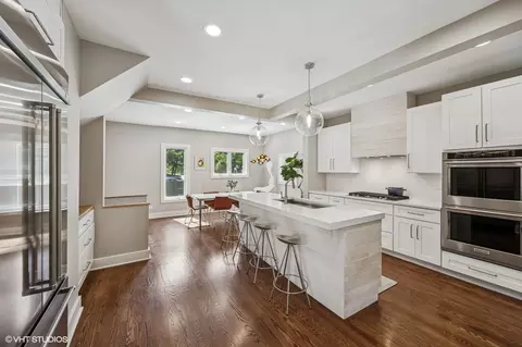 Kitchen - 146 Gale Ave, River Forest, IL 60305 photo 3 of 7