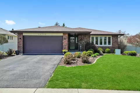 15550 Peachtree Dr, Orland Park, IL 60462