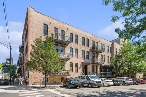 3133 N Lakewood Ave #3I, Chicago, IL 60657