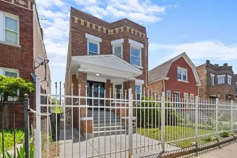 1031 N Drake Ave, Chicago, IL 60651