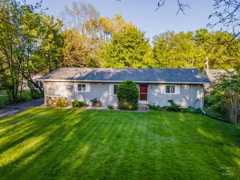 9716 May St, Algonquin, IL 60102