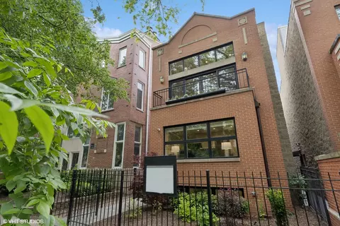 1048 W Webster Ave, Chicago, IL 60614